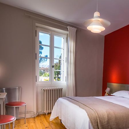 Le Seminaire Bed and Breakfast Roussas Exteriör bild