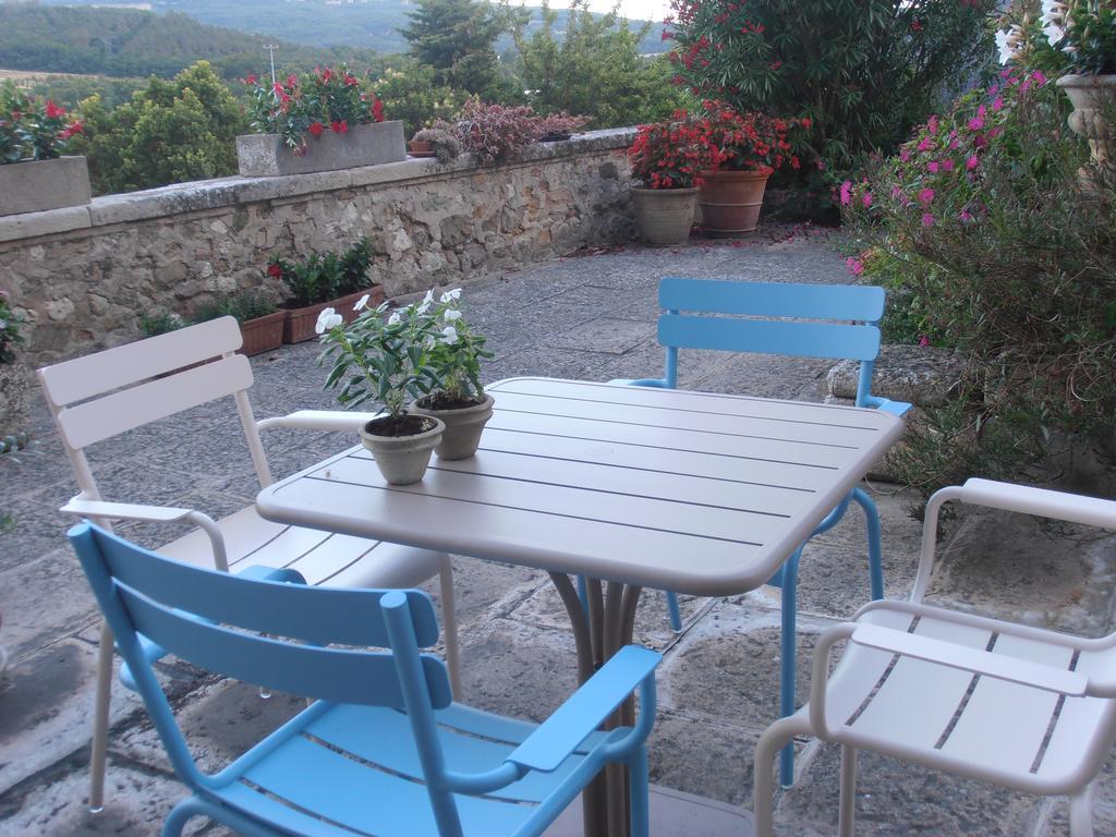 Le Seminaire Bed and Breakfast Roussas Exteriör bild