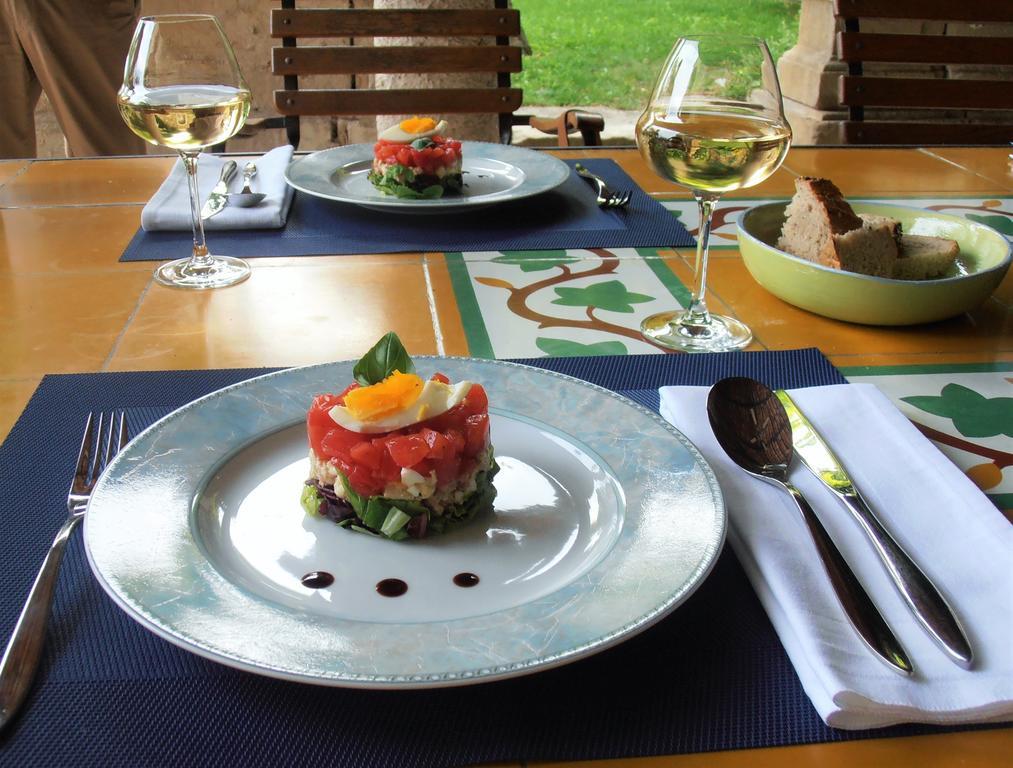 Le Seminaire Bed and Breakfast Roussas Exteriör bild
